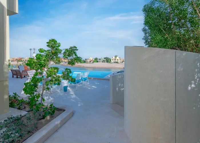Fresh Breeze High-end 2br With Private Pool, Sabina, El Gouna *