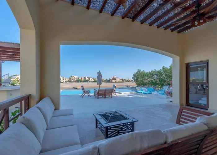 Fresh Breeze High-end 2br With Private Pool, Sabina, El Gouna فيلة الغردقة