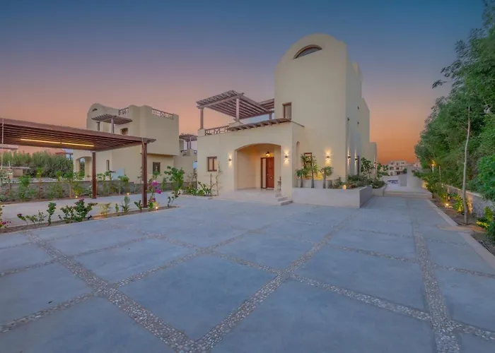 Fresh Breeze High-end 2br With Private Pool, Sabina, El Gouna الغردقة
